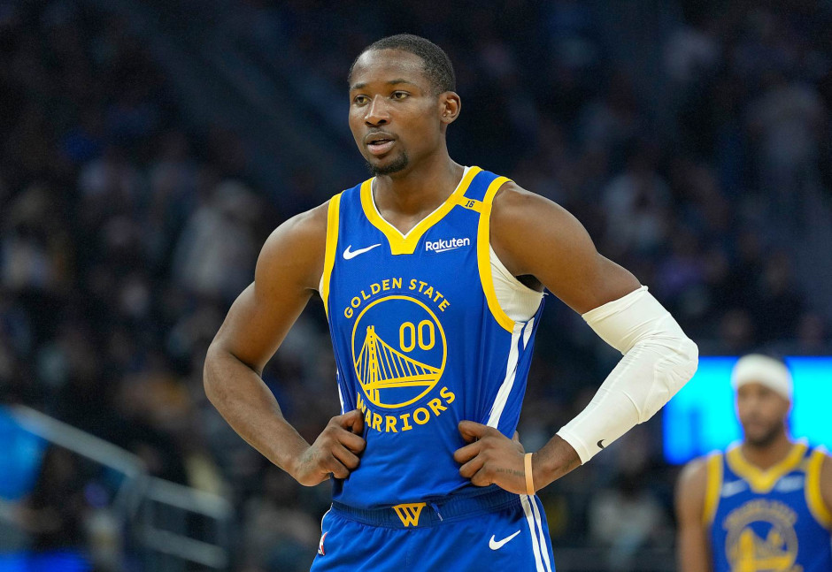 勇记：奇才加入库明加的交易争夺，热火、公牛、雄鹿以及篮网等球队也对他展现兴趣