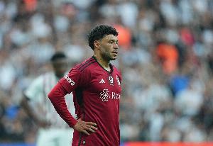 在线登录入口-镜报：贝西克塔斯正在与张伯伦商谈解约，他可能回英格兰踢球