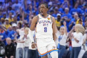 杰伦威24-25赛季至少1400分100断&amp;联盟第四人 比肩SGA约基奇哈登