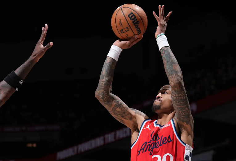 在线登录入口-进攻能力其实并不差，但快船依然没有激发出锋线大将的潜能？