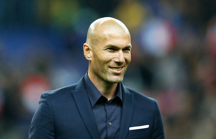 恭喜皇马！齐达内考虑复出，采访透露秘诀，姆巴佩偷着乐|齐内丁·齐达内|基利安·姆巴佩|皇家马德里|哈维-阿隆索|C罗_新浪体育_新浪新闻