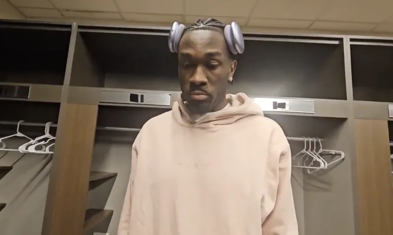 APP下载-马威谈布克：他一直是我们球队的核心，这次受伤是意外状况